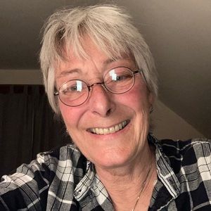 Meet your Posher, Carol